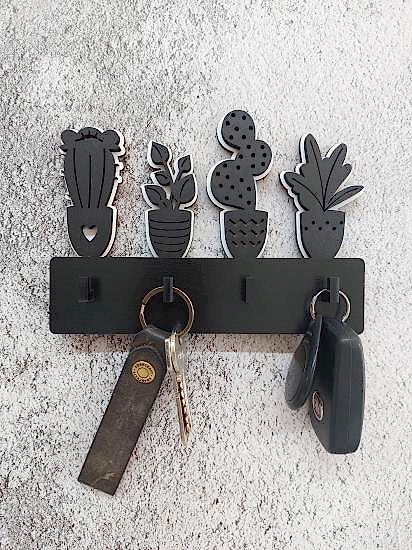 Saksıda Çiçekler Duvar Askısı Anahtarlık