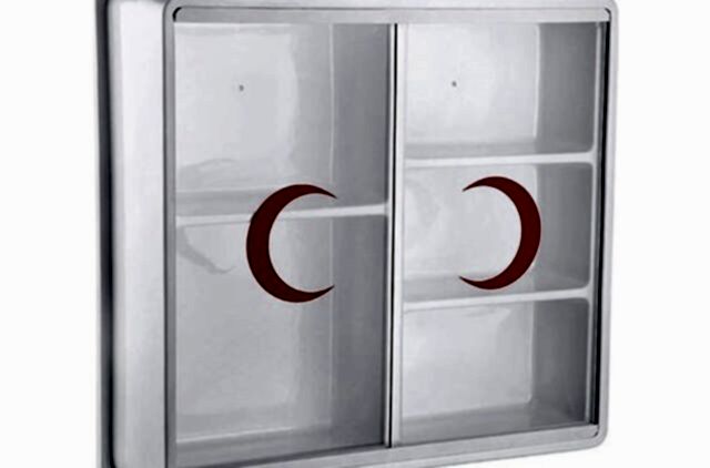 Ecza Dolabı Camı